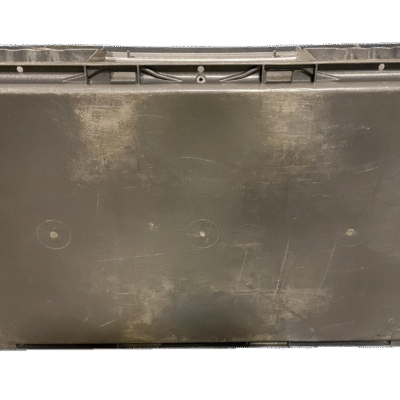 Used BCD  24″ x 15″ x 5″ Gray Hand Tote Smooth Bottom