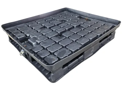 30 x 32 UTP (1) Used BCD 30" x 32" x 6" Thermoformed Pallet